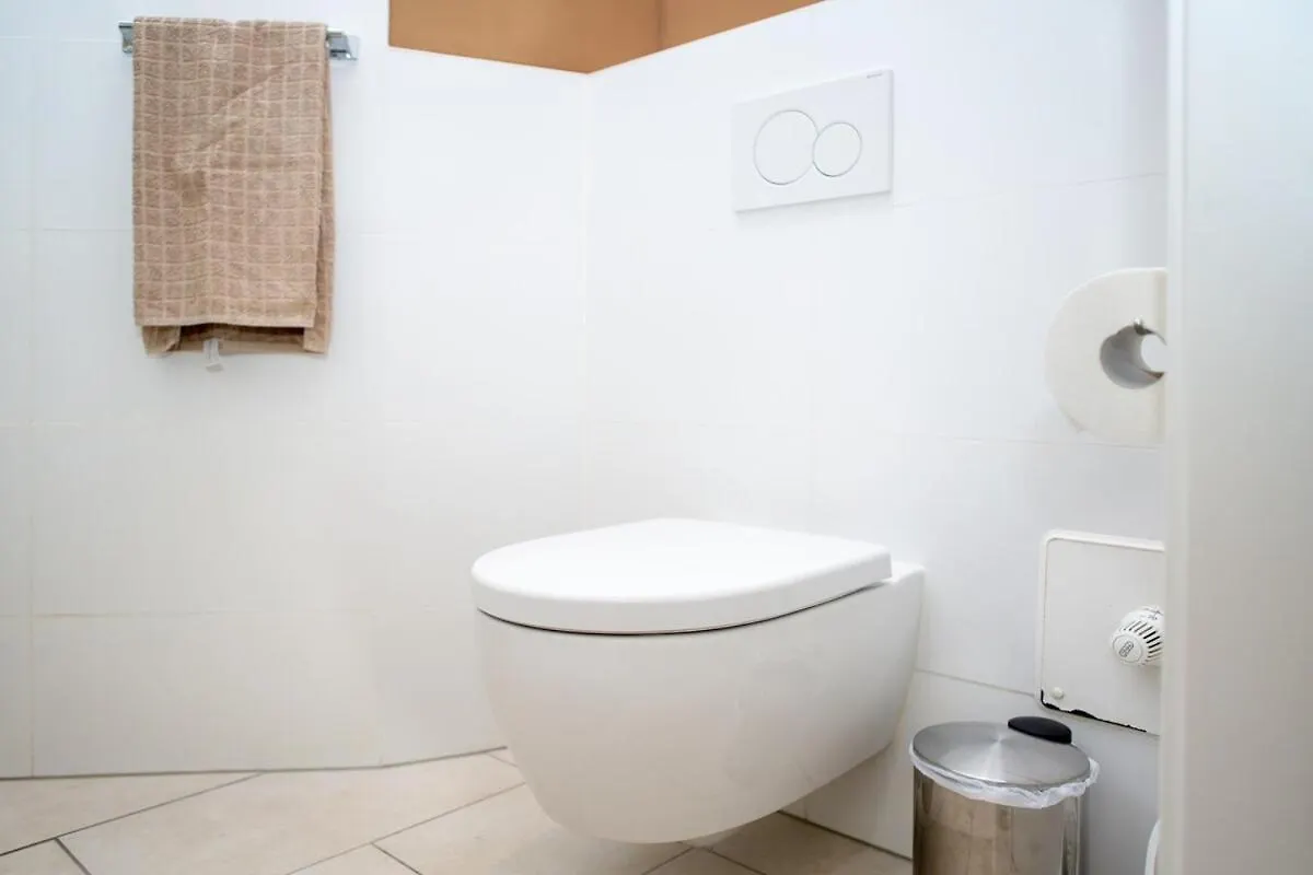 Stylish City Apartment At Central Station Dusseldorf